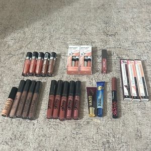 HUGE LIPSTICK LOT (UNOPENED)